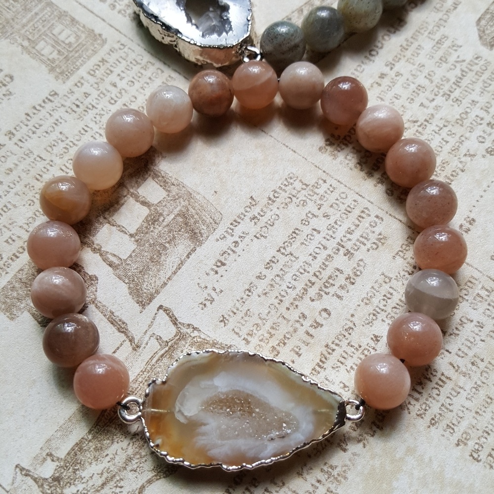 Sunstone Crystallized Agate Stretch Bracelet - image 1
